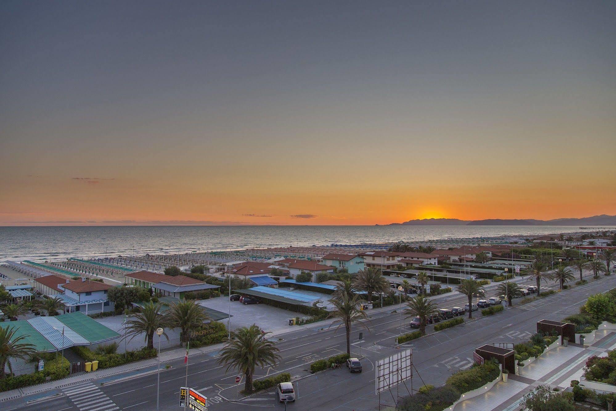 Hotel Bixio Lido di Camaiore Luaran gambar